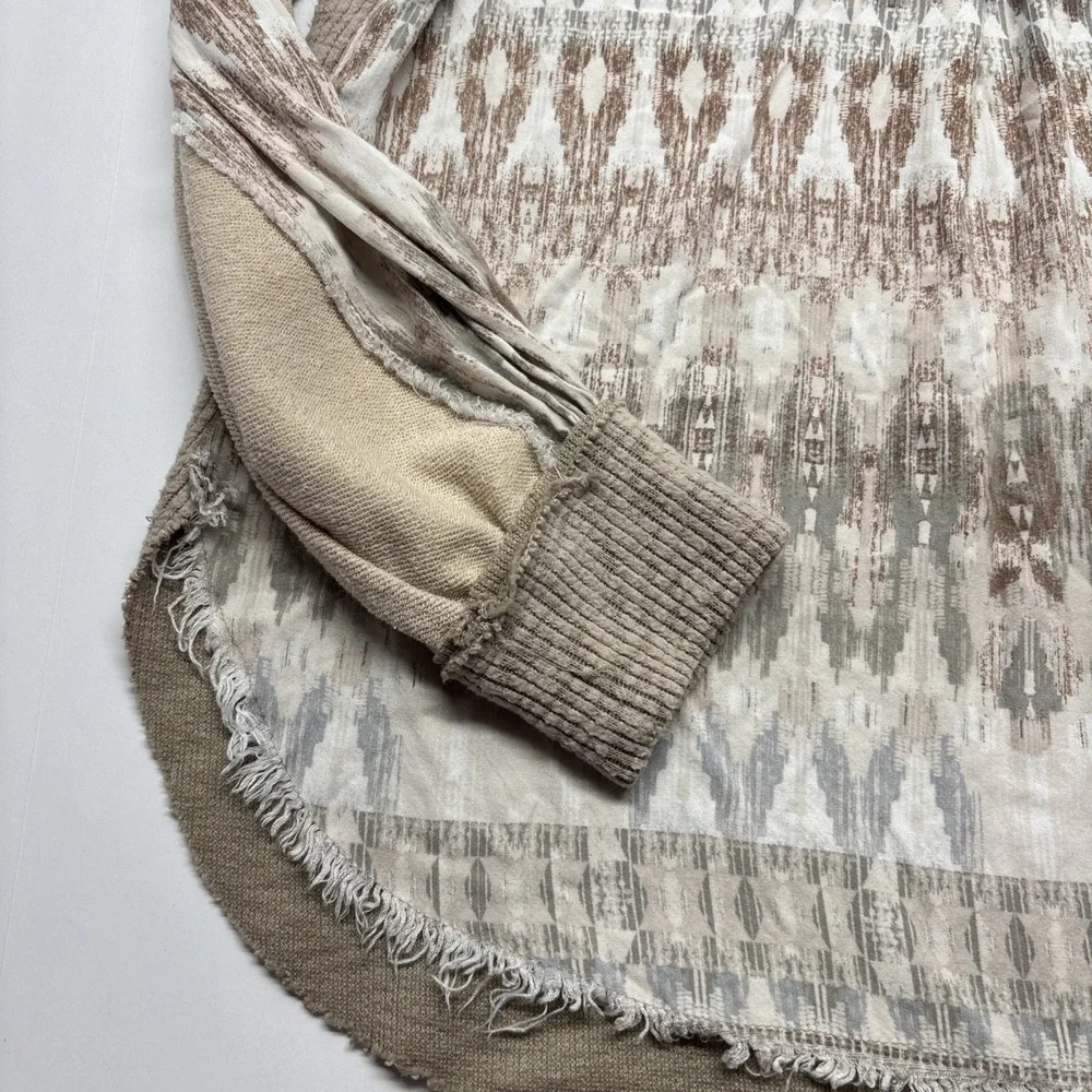 BKE Thermal Style Distressed Top With patch work Sleeves Sm‎